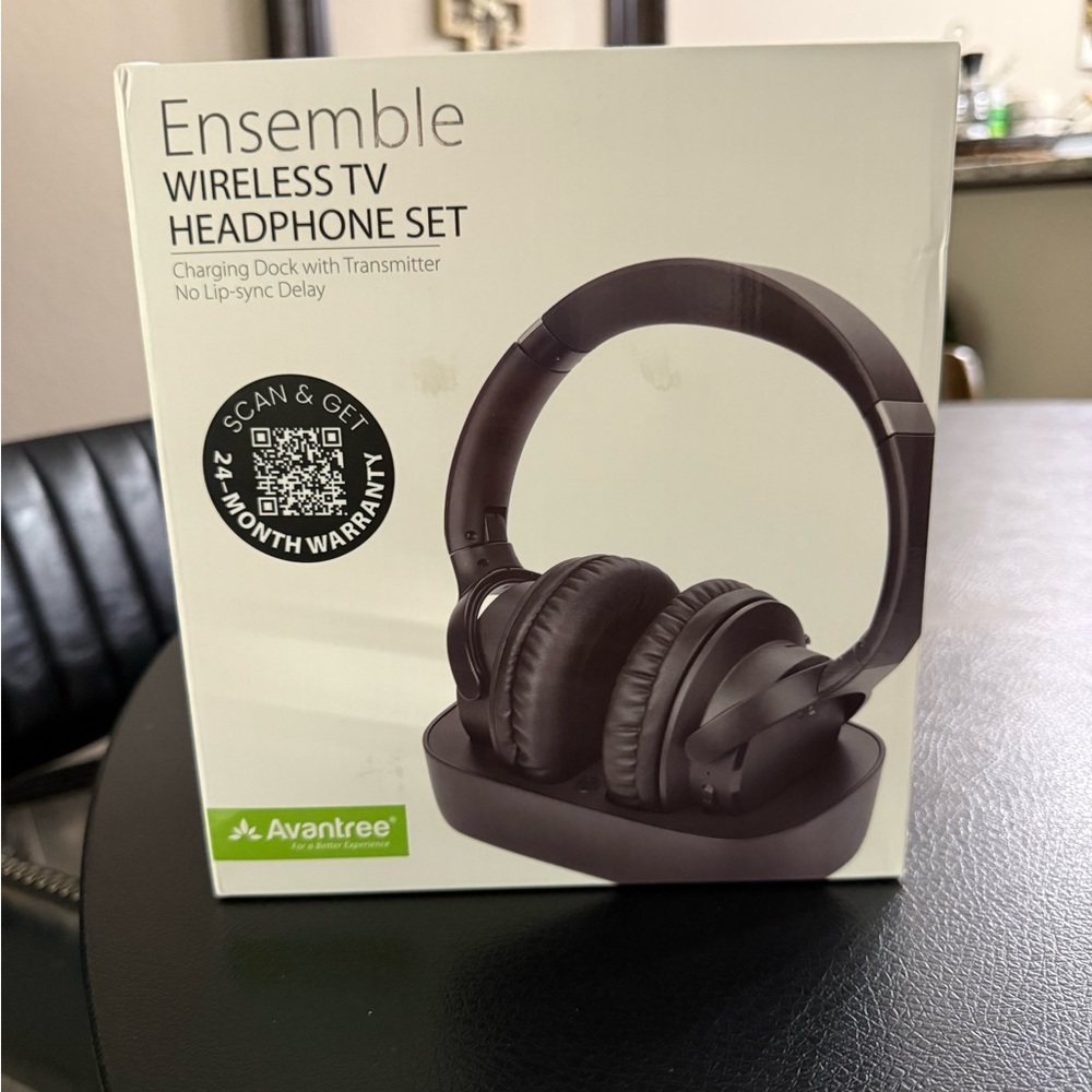 Black Wireless TV Headphone Set
